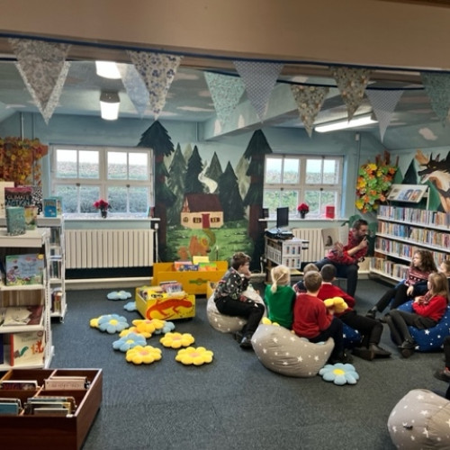 Astley primary library (12)